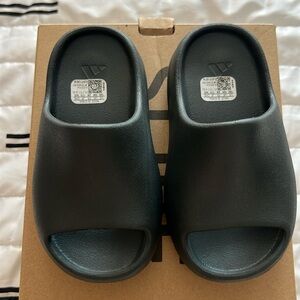 Yeezy Slides
